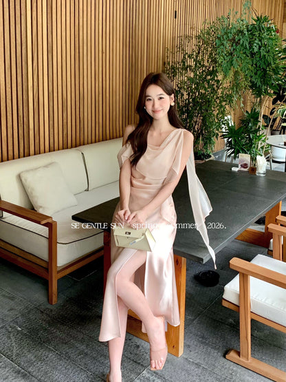 Robe asymétrique en satin à ruban romantique plissé taille ruban coupe sirène pour femme