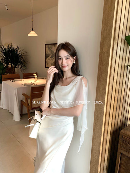 Robe asymétrique en satin à ruban romantique plissé taille ruban coupe sirène pour femme
