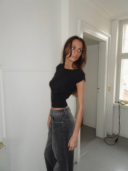 Lilu figurbetontes Top – Schwarz