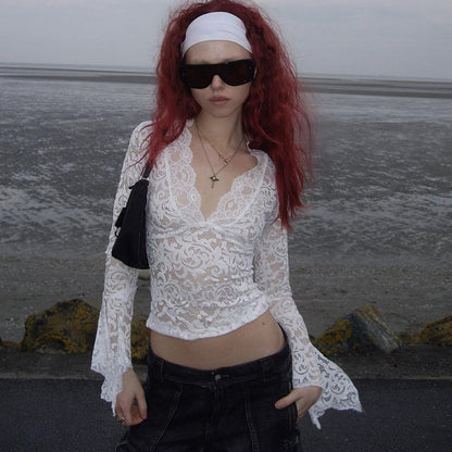 Ins Style Sexy Deep V Slim Fit Versatile Short Outcrop Lace Long Sleeve Spice Girl Wind Lace Top