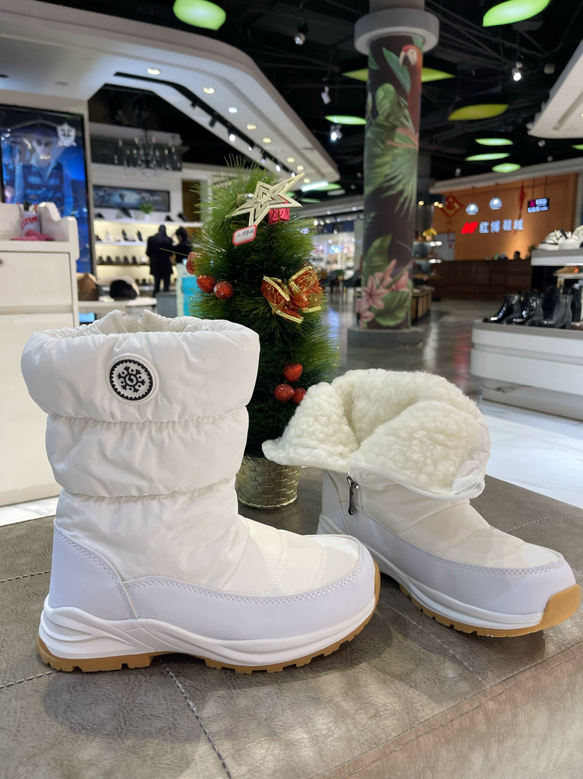 Women's Warm Snow Boots with Fur Lined Black and White Wide Winter Boots Water-resistant Mid Calf Boots for Hiking,Working,Outdoors - Seldom Seen Styles