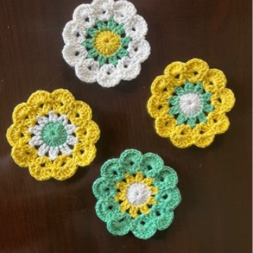 Handmade Crochet Flower Coaster Wool Woven Heat Resistant Tea Mat Nordic Boho Home Decor Gift