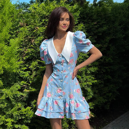 Französisches V-Ausschnitt-Kleid mit Bubikragenärmeln, Sommer-Taillendruck-Rockrüschenkleid