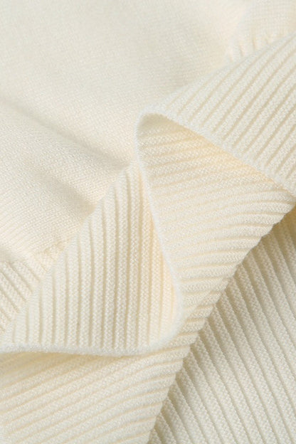 Schulterfreier figurbetonter Strickpullover