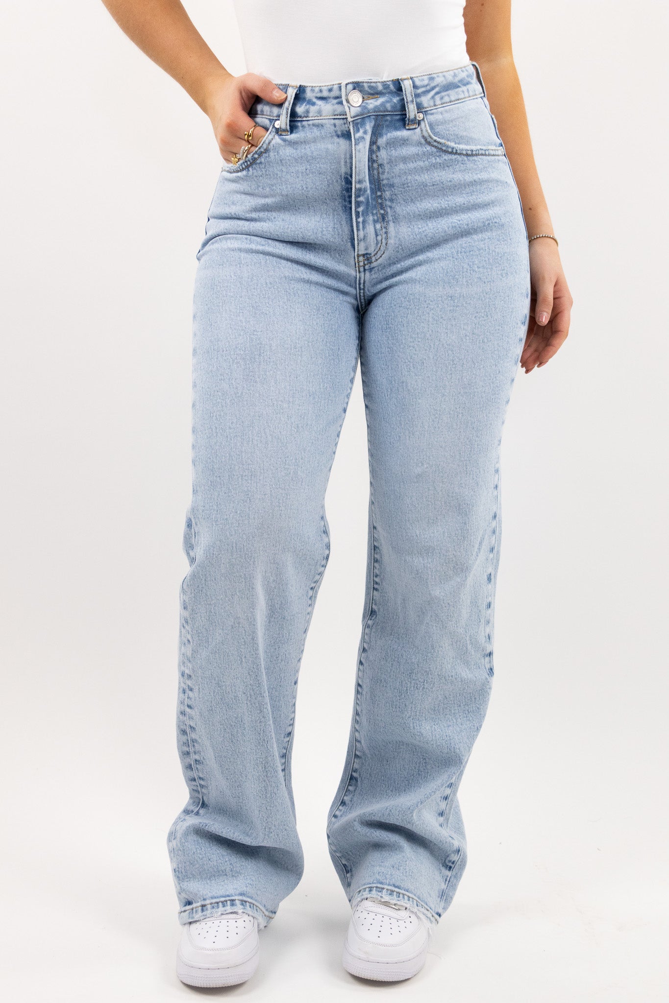 Pink bow jeans - Seldom Seen Styles
