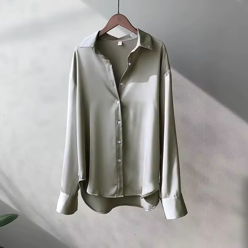 Elegant Silk Blouse - Luxurious Comfort - Seldom Seen Styles