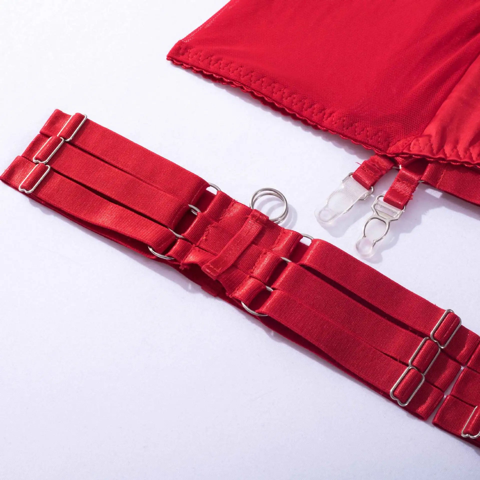 Komplet bielizny z metalową obręczą