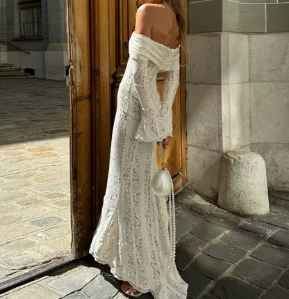 ROBE EN DENTELLE À ÉPAULES DÉNUDÉES ANGELINA