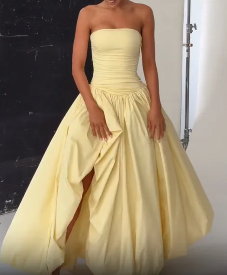 DANIELLA STRAPLESS BUBBLE HEM DRESS - Seldom Seen Styles