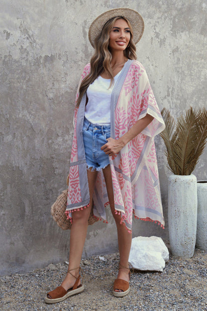 Cardigan imprimé kimono à pompons "Station balnéaire"