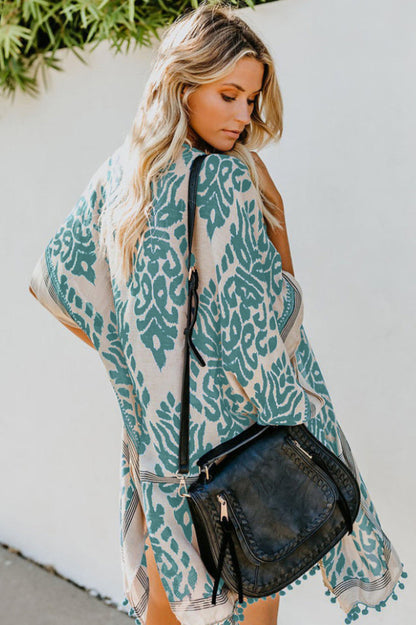 Cardigan imprimé kimono à pompons "Station balnéaire"