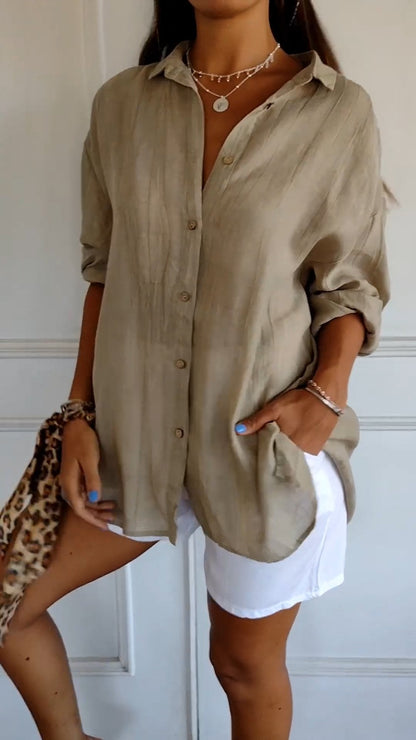 Chemise à col plissé et boutonnage simple