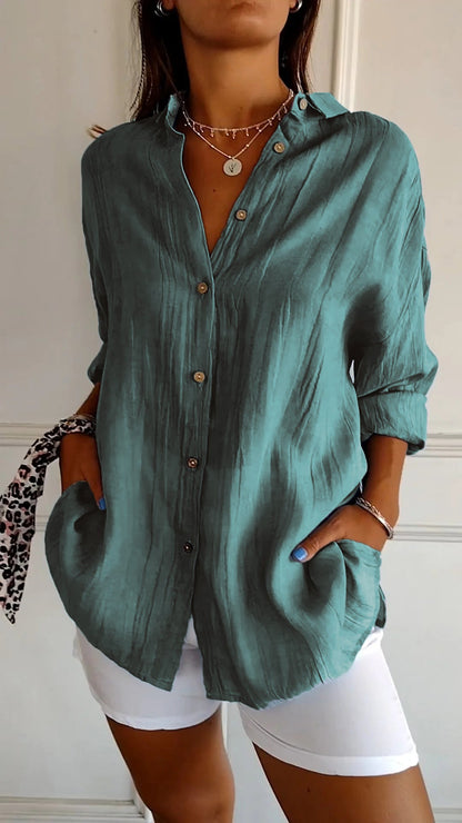 Chemise à col plissé et boutonnage simple