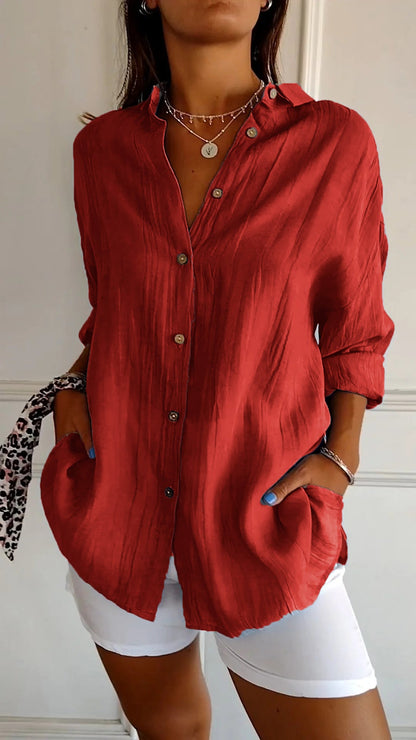 Chemise à col plissé et boutonnage simple