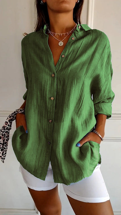 Chemise à col plissé et boutonnage simple