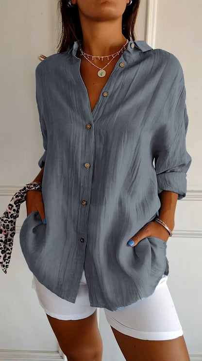 Chemise à col plissé et boutonnage simple