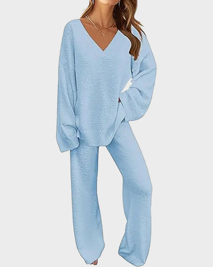 Ensemble de détente doux et moelleux à col en V