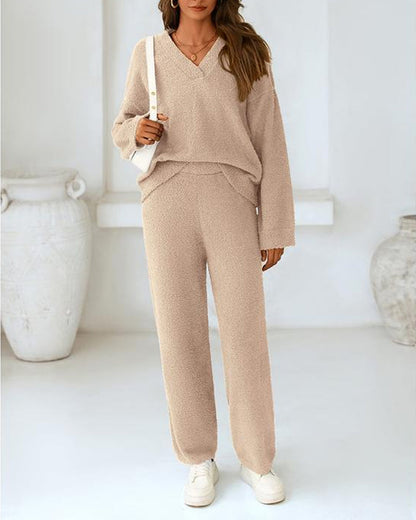 Ensemble de détente doux et moelleux à col en V