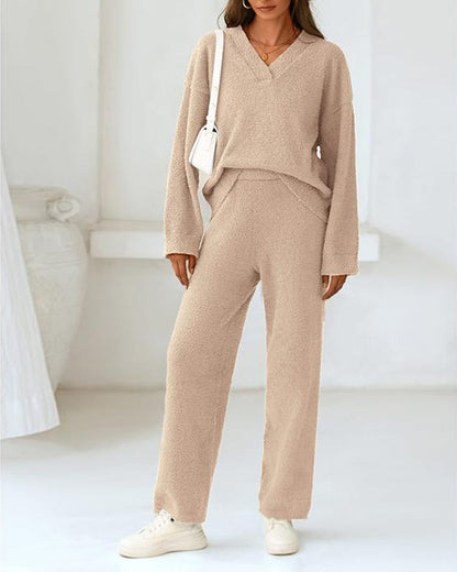 Ensemble de détente doux et moelleux à col en V