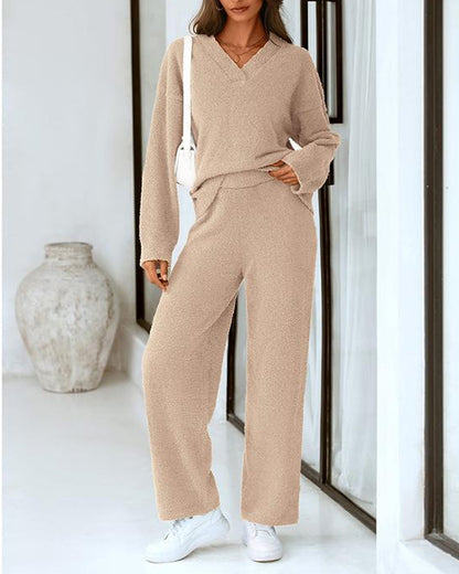 Ensemble de détente doux et moelleux à col en V