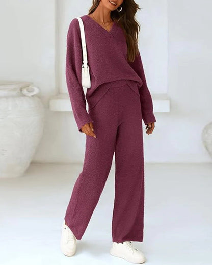 Ensemble de détente doux et moelleux à col en V