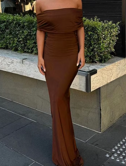 ROBE DOS OUVERT À ÉPAULES DÉNUDÉES TESSI