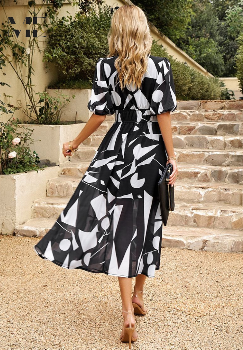 Women's Floral Print Dress with Botanical Design and Relaxed Fit - Seldom Seen Styles
