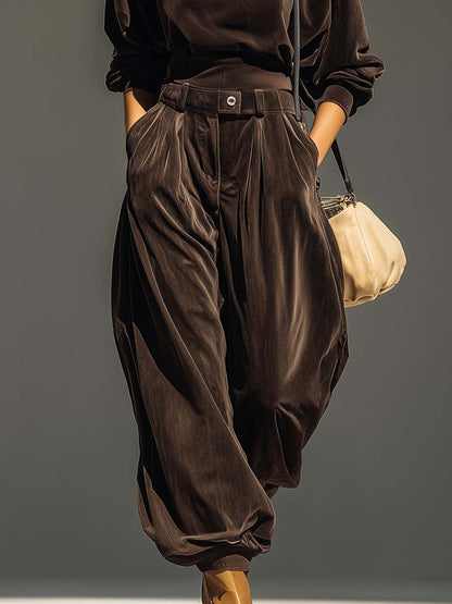Set aus Vintage Hoodie und lockerer Hose aus braunem Samt（Inklusive Gürtel）
