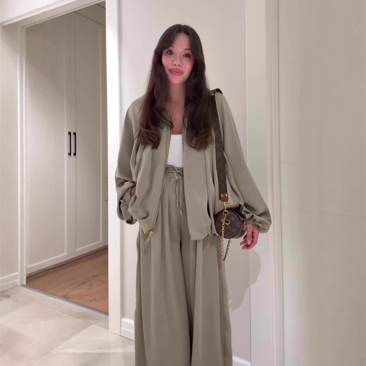 Women's 2 Piece Outfits Oversized Fleece Sweatsuit Zip Up Long Sleeve Sweatshirt with Wide Leg Sweatpants - Seldom Seen Styles