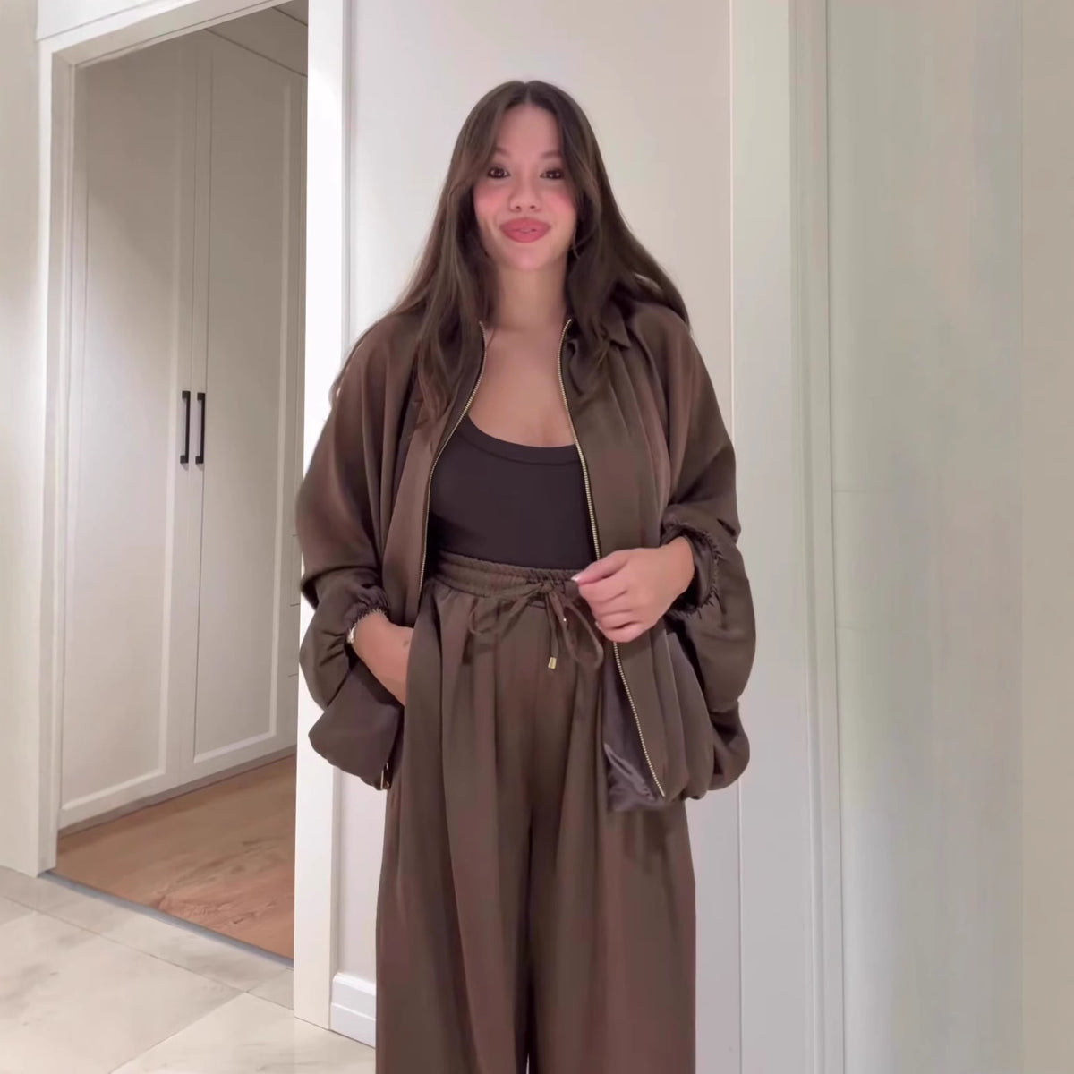 Women's 2 Piece Outfits Oversized Fleece Sweatsuit Zip Up Long Sleeve Sweatshirt with Wide Leg Sweatpants - Seldom Seen Styles