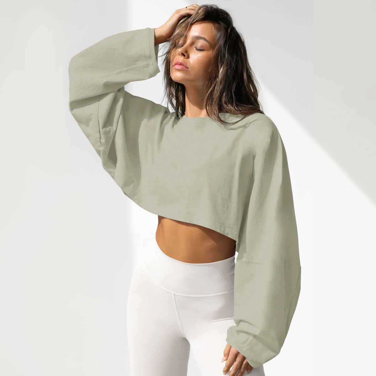 Women's Cropped Sweatshirt Oversized Long Sleeve Pullover Crew Neck Athletic Crop Top Casual Streetwear