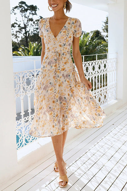 Geblümtes V-Ausschnitt Midikleid