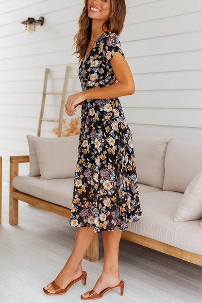 Geblümtes V-Ausschnitt Midikleid