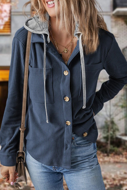 Veste rayée avec capuche à cordon, poches et boutons à revers pour femme