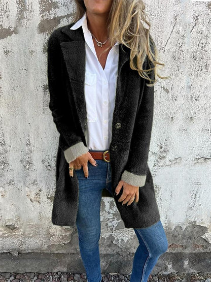 Manteau long à revers en fausse fourrure pour femme