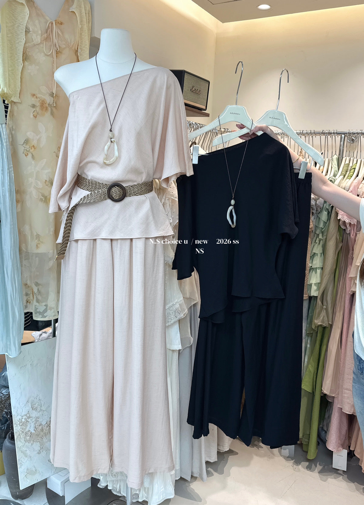Women's Off-Shoulder Batwing Top Wide-Leg Pants Two-Piece Set with Belt Necklace Summer Vacation Casual Outfit - Seldom Seen Styles