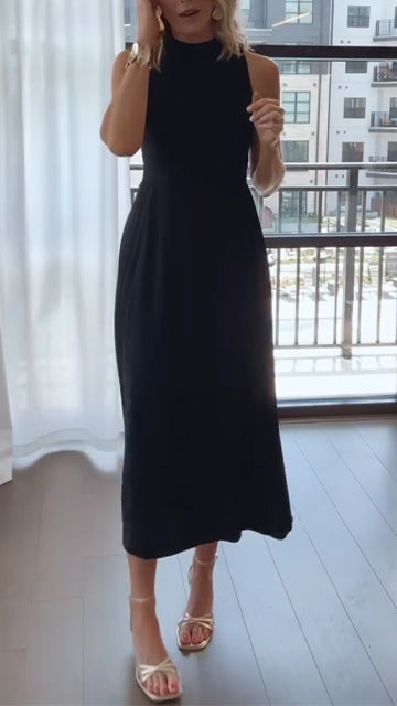 Women's Round Neck Solid Color Casual Dress - Seldom Seen Styles