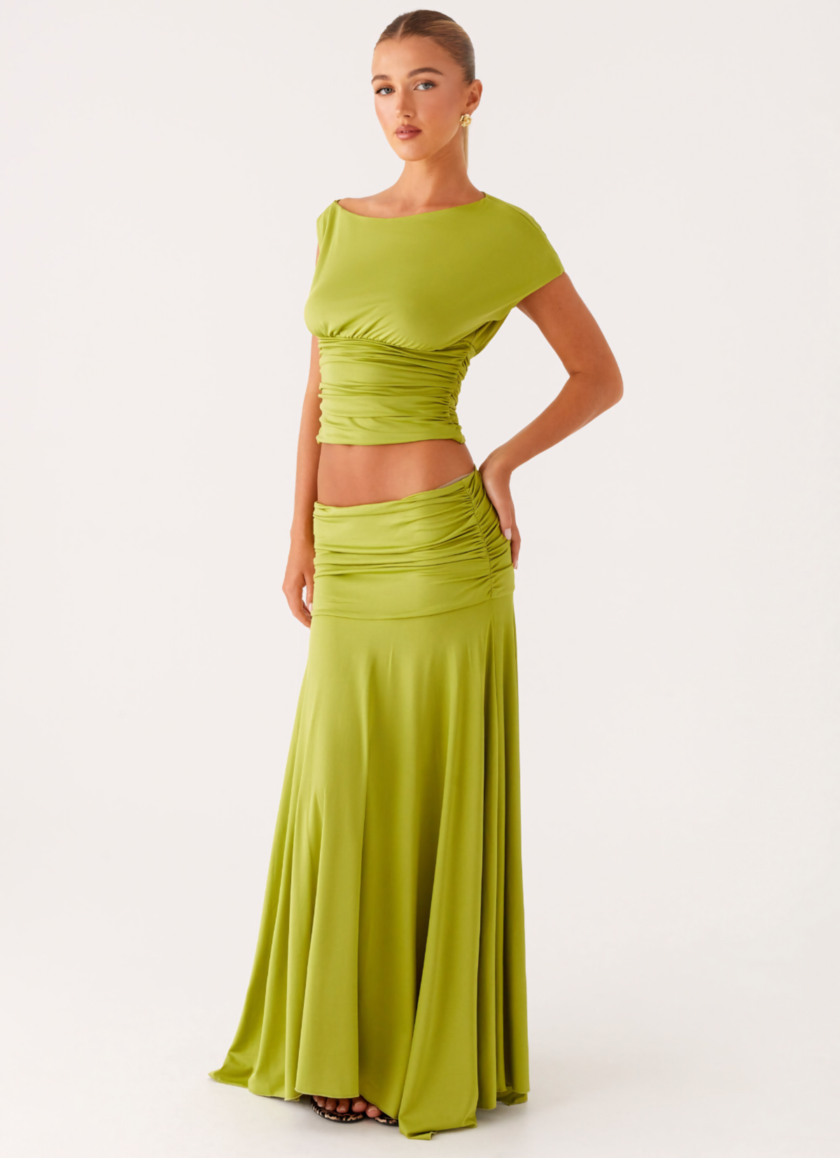 Women's Ruched Maxi Two Piece Set Long Sleeve Crop Top Wide Leg Pants Summer Casual Vacation Matching Outfit - Seldom Seen Styles