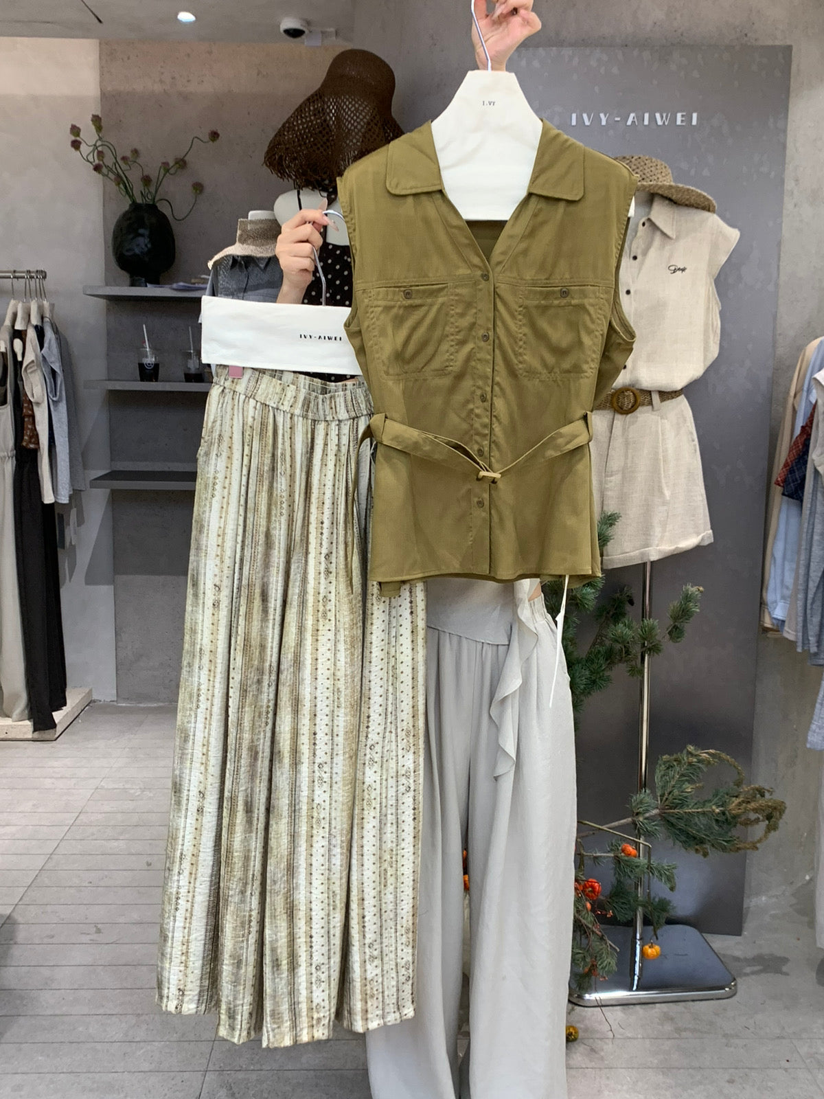 Women's Sleeveless Collar Shirt Patchwork Print Wide-Leg Pants Two-Piece Set Boho Summer Vacation Resort Outfit - Seldom Seen Styles