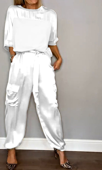 Damen-Anzug, zweiteilig, aus glattem Satin, halbärmliges Oberteil und Hose