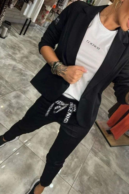 Damen-Jacke und elastische Hose Zweiteiler