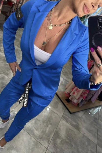 Damen-Jacke und elastische Hose Zweiteiler