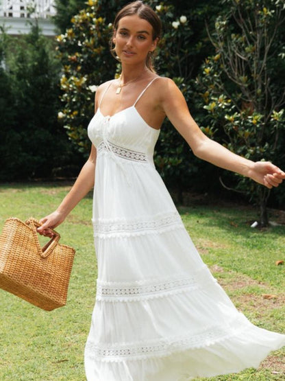 Robe longue évasée Cora avec broderie en dentelle
