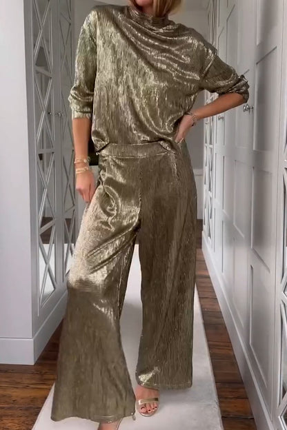 Zweiteiliges Damen-Outfit aus Metallic-Stoff mit Stehkragen und Hose