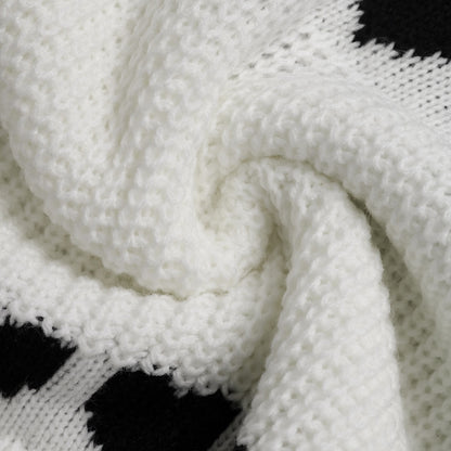 Womens Sweater Round Neck Tops 2025 Trendy White Contrast Heart Pattern Crew Neck Sweater