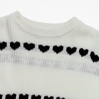 Womens Sweater Round Neck Tops 2025 Trendy White Contrast Heart Pattern Crew Neck Sweater