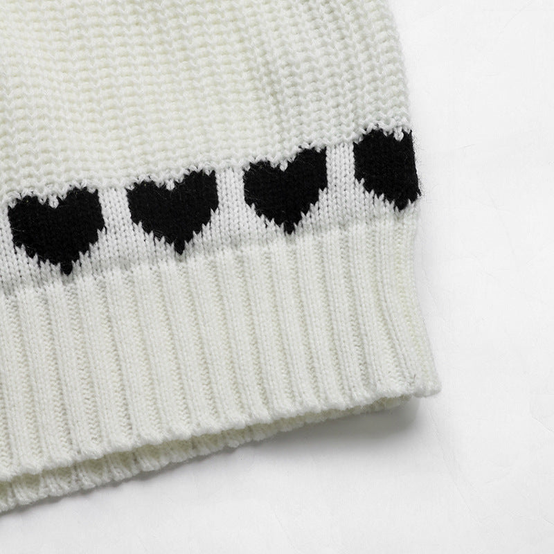 Womens Sweater Round Neck Tops 2025 Trendy White Contrast Heart Pattern Crew Neck Sweater - Seldom Seen Styles