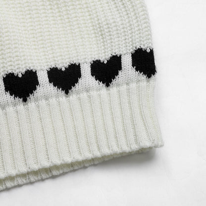 Womens Sweater Round Neck Tops 2025 Trendy White Contrast Heart Pattern Crew Neck Sweater