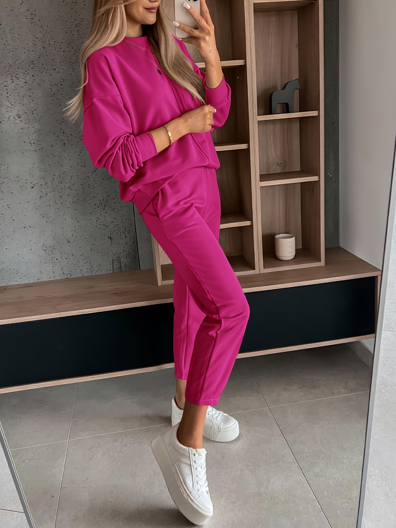 Ladies New Fashion Two-Piece Suit Long Sleeve Pullover，Sports Pants，Leisure Suit，Autumn and Winter Sportswear，Sportswear Pocket