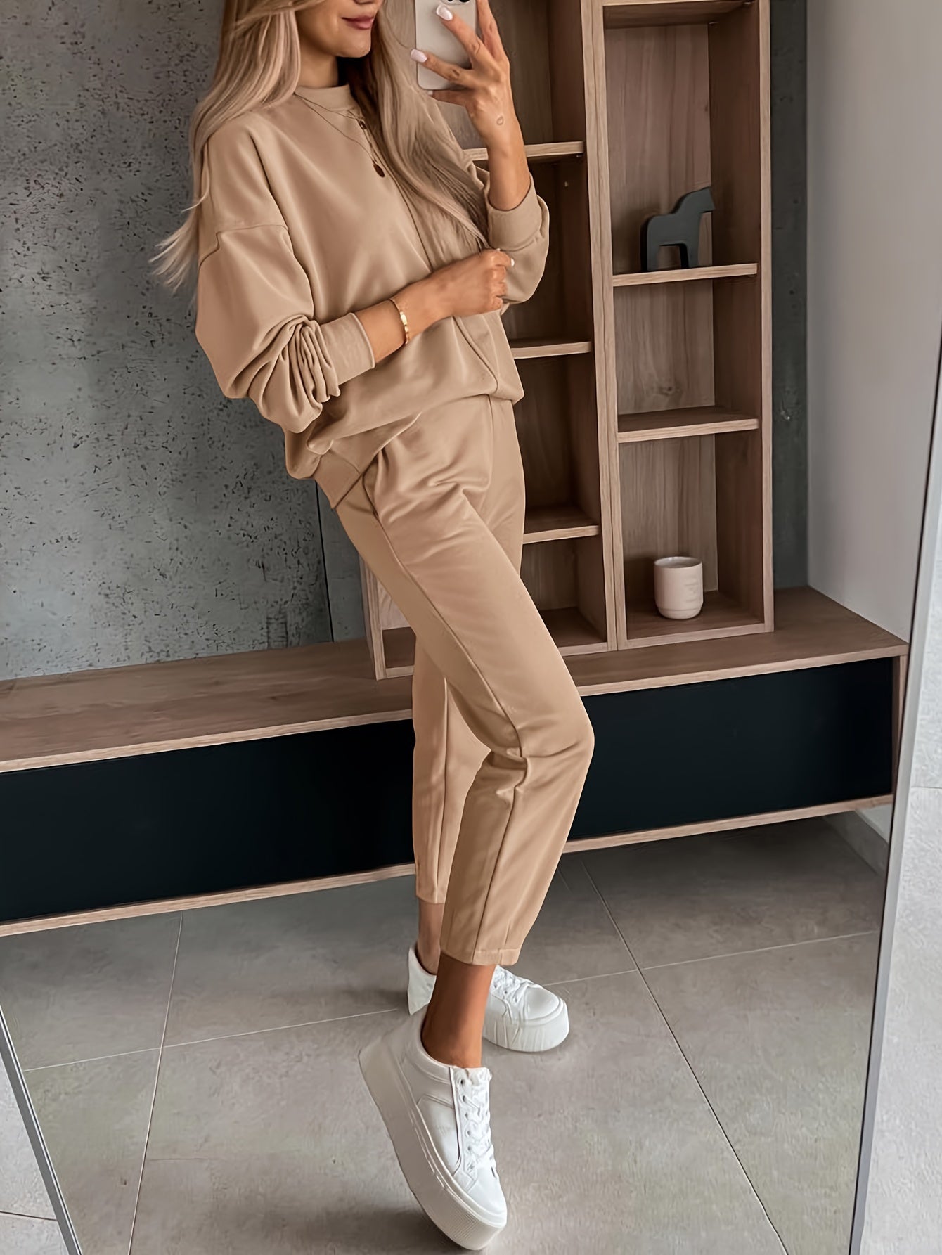 Ladies New Fashion Two-Piece Suit Long Sleeve Pullover，Sports Pants，Leisure Suit，Autumn and Winter Sportswear，Sportswear Pocket